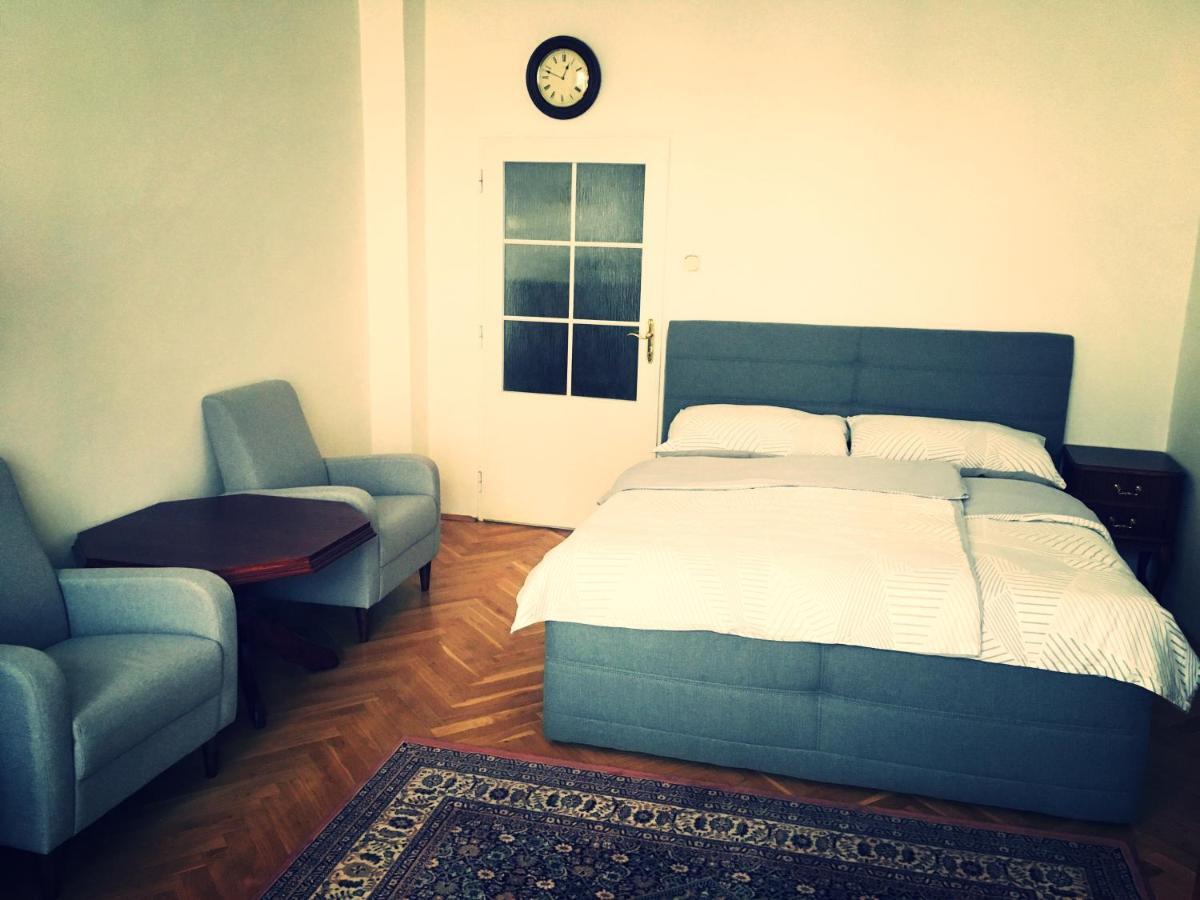 Apartment Anna Vysehrad Прага Экстерьер фото